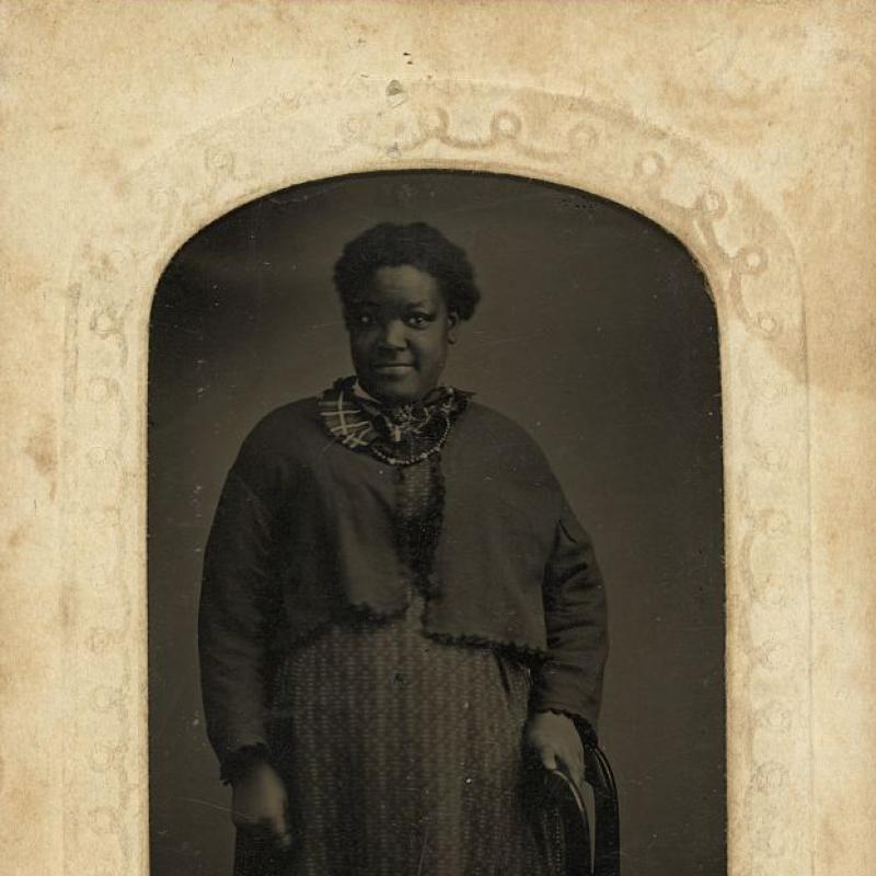 Portrait of unidentified slave women in Salem